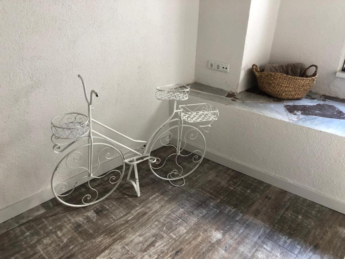 Schoene Ferienwohnung Gewoelbekeller Fachwerkhaus 巴哈拉赫 外观 照片