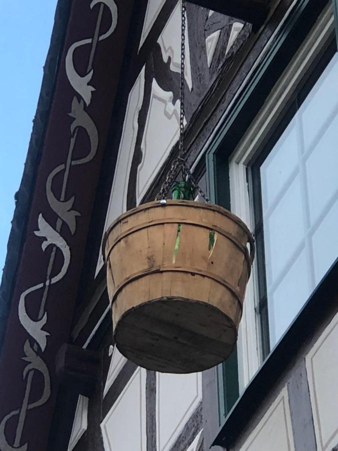 Schoene Ferienwohnung Gewoelbekeller Fachwerkhaus 巴哈拉赫 外观 照片